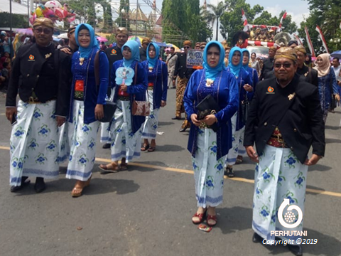 Perhutani Perhutani Ramaikan Kirab Budaya Hari Jadi Ke Kabupaten