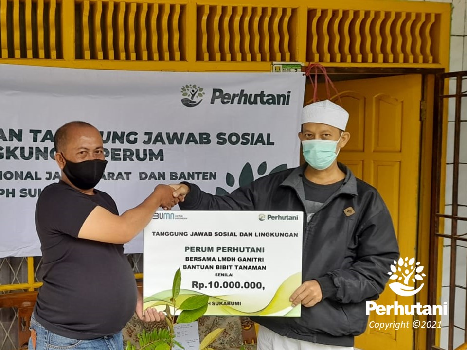 Perhutani Perhutani Sukabumi Salurkan Bantuan Tjsl Kepada Lmdh Ganitri