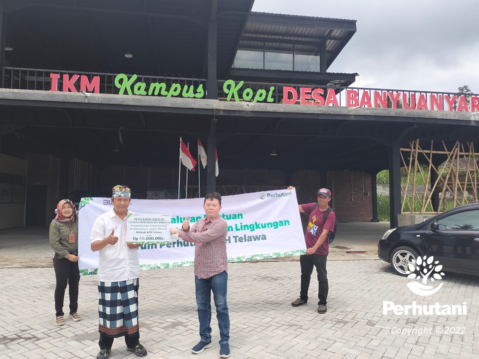 Perhutani Perhutani Berikan Bantuan Rp 50 Juta Kepada Kampung Kopi Desa