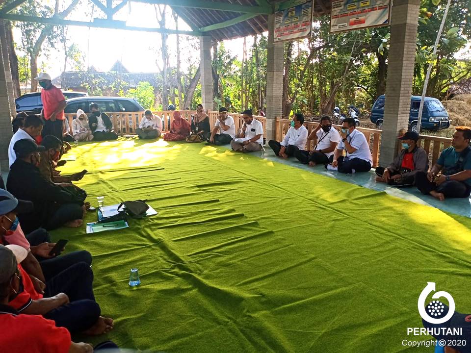 Perhutani LMDH Binaan Perhutani Terima Kunjungan Deputi Kementrian Koperasi Dan UKM Di Madiun