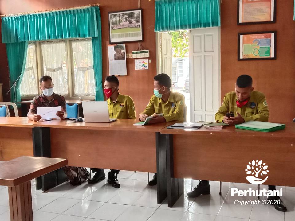 Perhutani Perhutani Kenalkan Perhutanan Sosial Kepada Siswa Smk