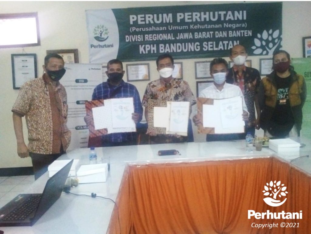 Perhutani Perhutani Bersama Mitra Usaha Dan Lmdh Tandatangani Pks