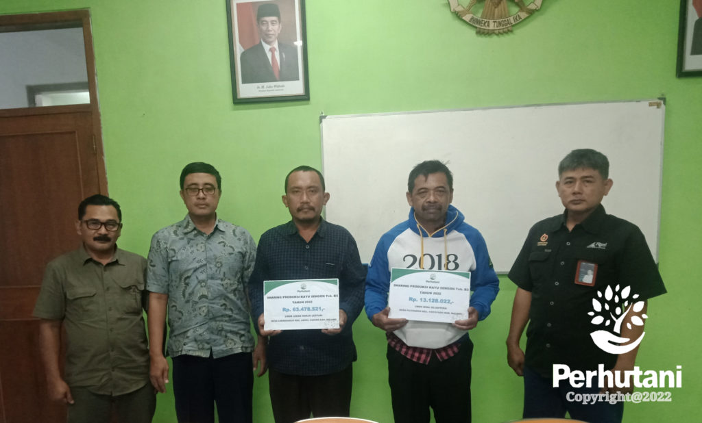 Perhutani Perhutani Serahkan Pembagian Dana Sharing Produksi Kayu Rp ...