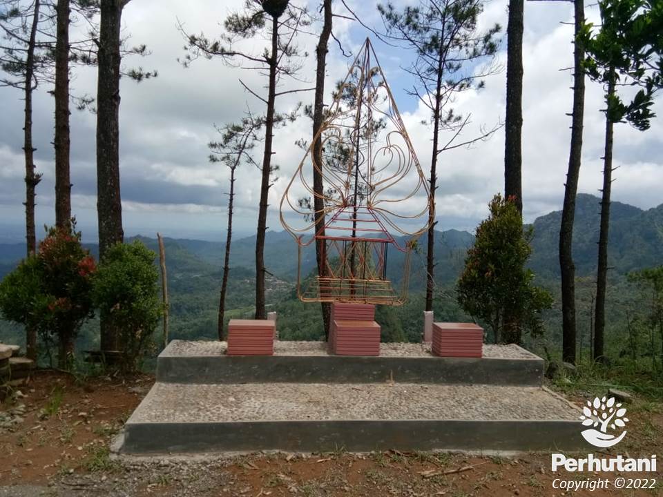 Perhutani Puncak Kayangan Sigendol Perhutani Sajikan Pemandangan Alam Perbukitan Nan Artistik 2162