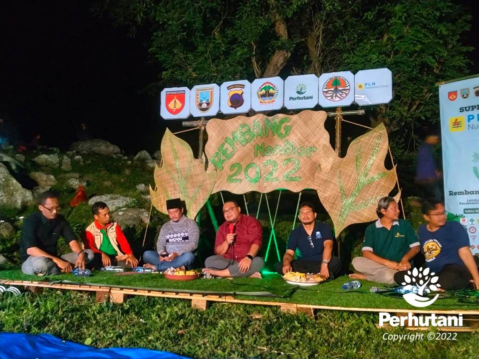 Perhutani Perhutani Dan Forkompimda Menanam Bersama Di Gunung Lasem Perhutani